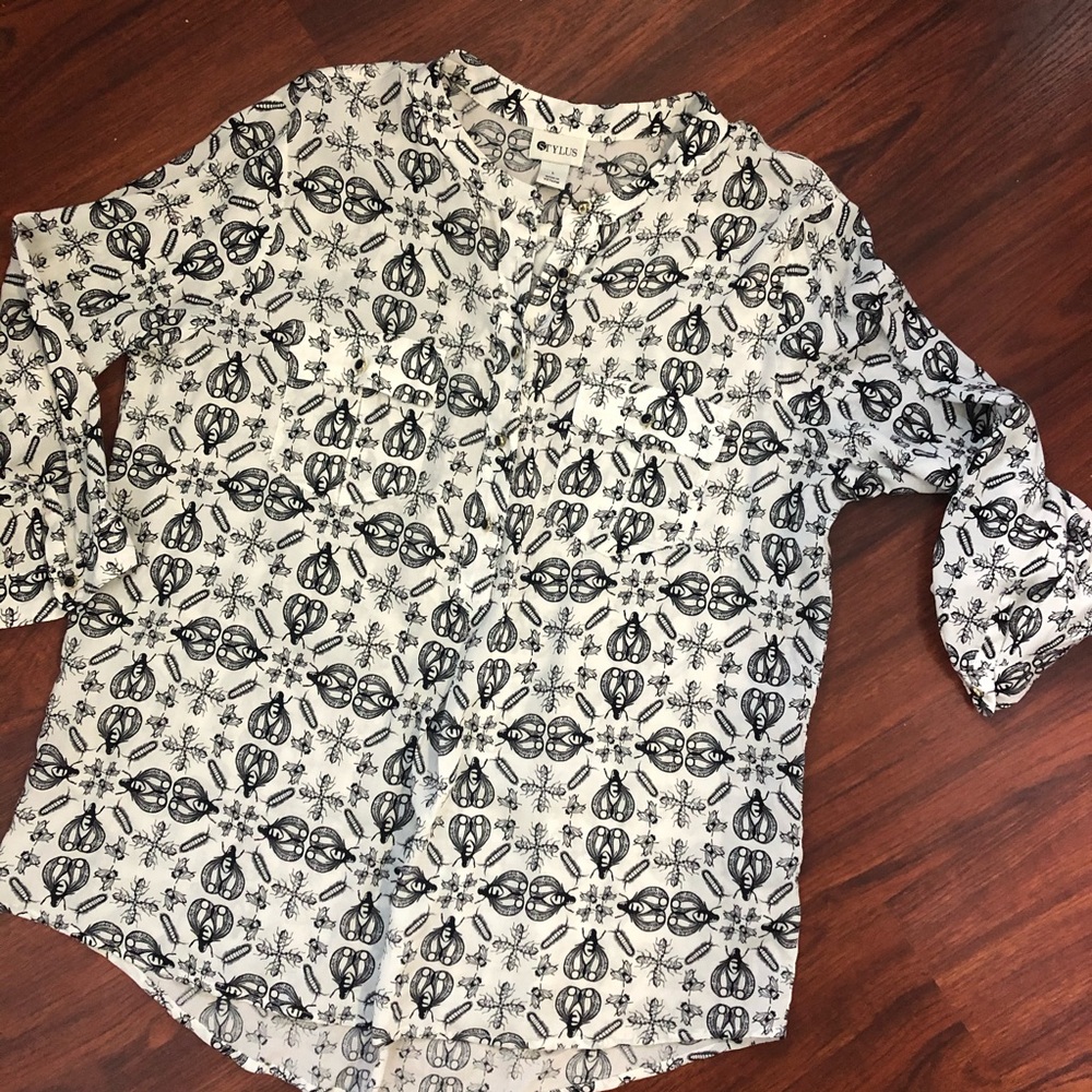 Stylus graphic insect print long sleeve blouse L